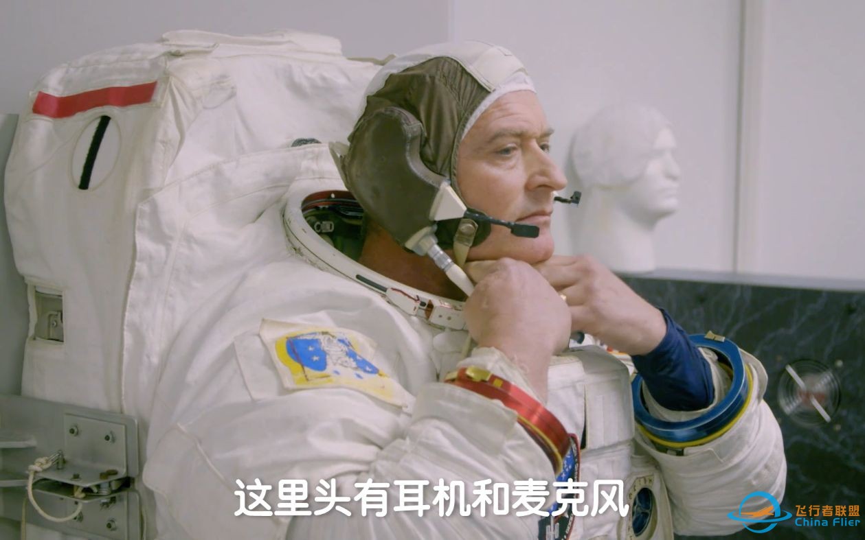 NASA的经典款宇航服造价1200万美元，有钱你也能穿着去太空旅游-1.jpg