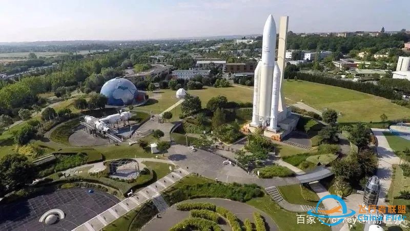 离任前我登上了＂和平号＂(Mir)空间站 | 我所热爱的法语与艺术(五十五)w15.jpg