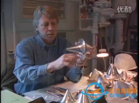 激光推进飞行器-Laser Pumped Flying Saucer Spacecraft_标清-1.jpg