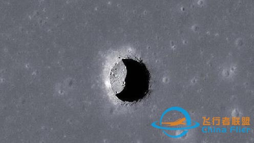 月球表面发现大量坑洞，NASA：可作为将来月球基地选址-4.jpg