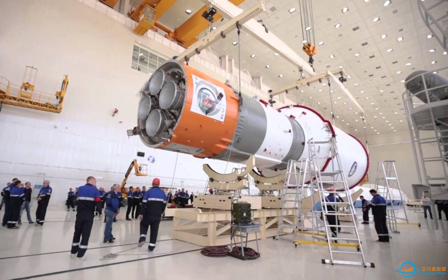 难得一见的火箭组装全过程，今天终于看到了-1.jpg
