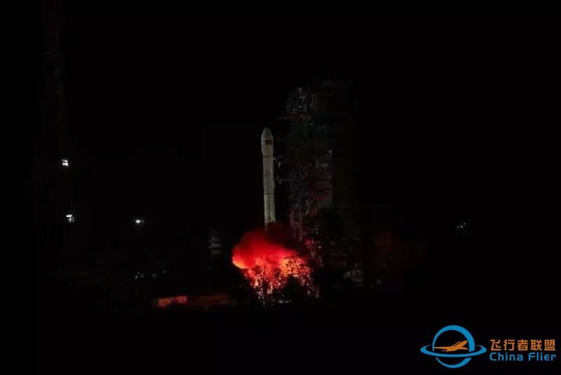 我国探月工程嫦娥四号探测器成功发射 开启人类首次月球背面软着陆探测之旅w2.jpg