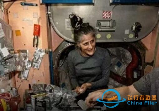 SpaceX龙飞船取消发射后 已确定新发射日期-1.jpg